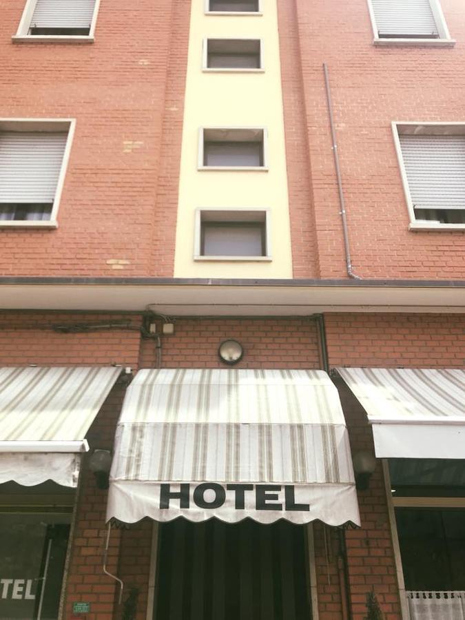 Hotel Cinzia Savignano sul Panaro Екстериор снимка